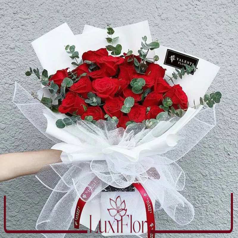 دسته گل رز قرمز کد 35