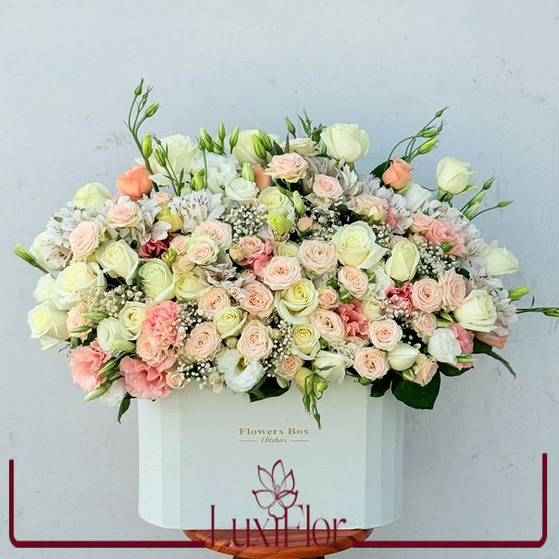 باکس گل‌ رز مینیاتوری سفید، صورتی و آلسترومریا کد 1085