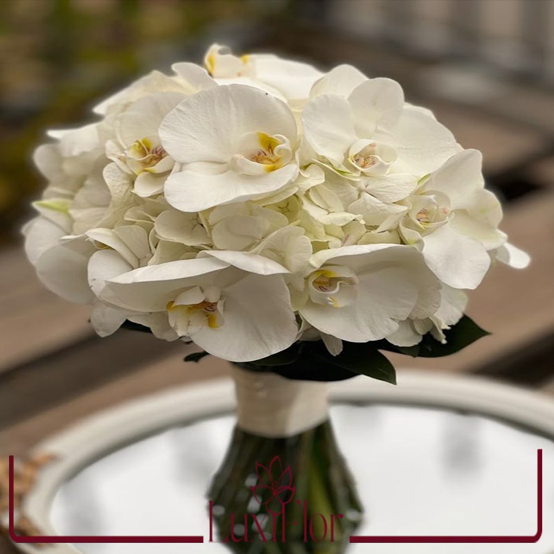دسته گل ارکیده عروس کد 3017
